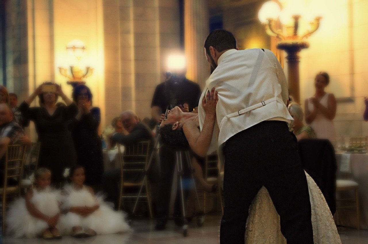 O início dos estudos sobre os benefícios da dança para a doença de Parkinson foi na Argentina com resultados promissores.