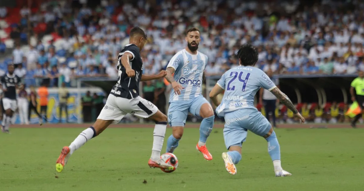 Clube do Remo e Paysandu traçam caminhos diferentes nesta Série B do Campeonato Brasileiro, refletindo momentos opostos em campo
