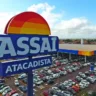 Um funcionário do supermercado Assaí Atacadista, em Salvador, foi afastado de suas funções após se envolver em uma briga com um cliente.