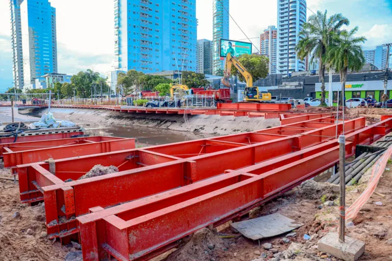 A Quadra 3 do Parque Linear da Nova Doca, em Belém, já está aberta para o público. O Governo do Pará iniciou a retirada dos tapumes