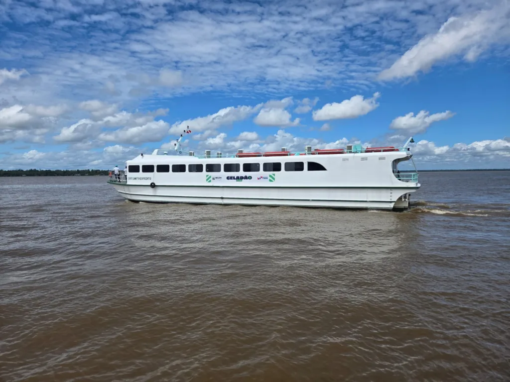 As novas embarcações entram em operação para a população a partir deste domingo (11), com 10 viagens diárias