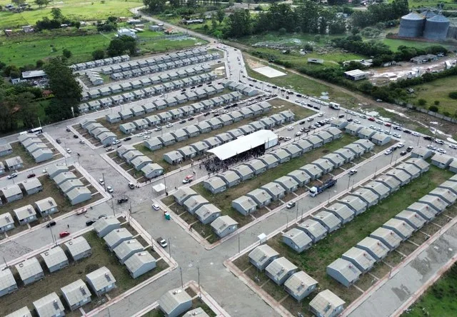 Cada unidade habitacional entregue tem 49,6 metros quadrados e conta com sistema de energia solar e infraestrutura completa Foto: Thiago Kraft/Ministério das Cidades.