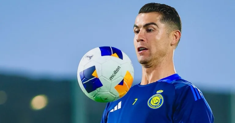 O Botafogo vive dias de expectativa enquanto aguarda a resposta de Cristiano Ronaldo à proposta feita para contar com o craque