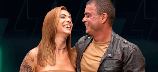 Dhomini reagiu de forma agressiva, partindo para cima da colega de confinamento e sendo contido por outros participantes.