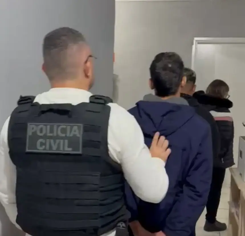 Investigações descobriram que os suspeitos enganaram as vítimas, após se infiltrarem em grupos profissionais de engenharia para realizar as fraudes