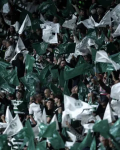 Sporting e Vitória de Guimarães encerram sua participação no Campeonato Português 2024/25 neste sábado (17), às 14h (horário de Brasília)