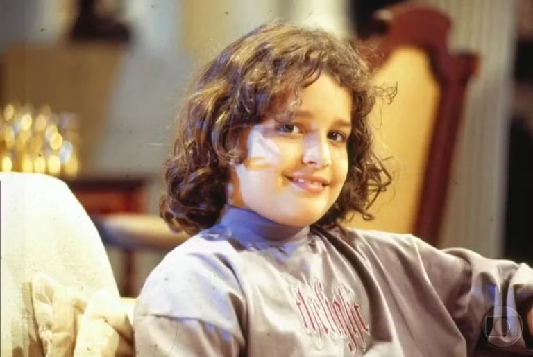 Filha de Daniel Ávila, o Dudu de 'A viagem', impressiona pela semelhança com o personagem