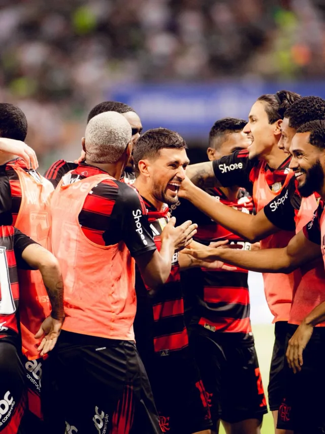 O Flamengo venceu o Palmeiras por 2 a 0, na tarde deste domingo (25), no Allianz Parque, em jogo válido pela 10ª rodada do Brasileirão.
