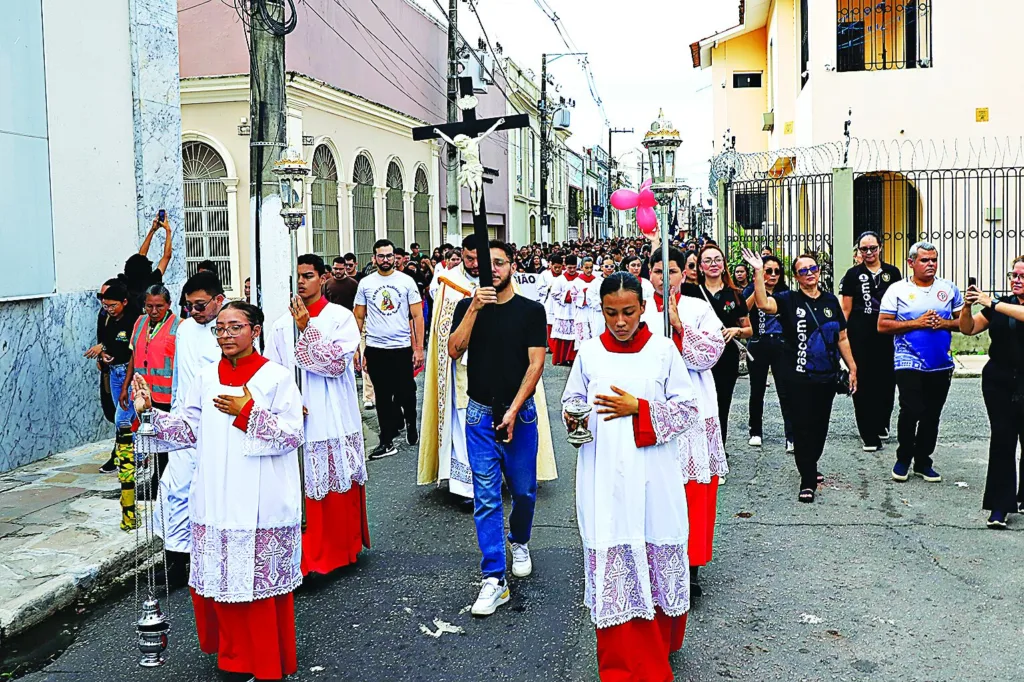 Uma série de peregrinações tem ocorrido em 2025, direcionadas para públicos diversos