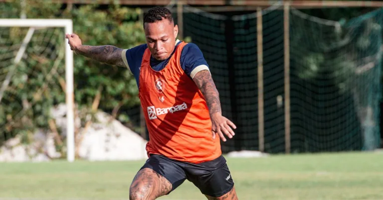 Janderson e companhia vão buscar os três pontos no Mangueirão, que receberá um grande público - Foto: Samara Miranda/Remo
