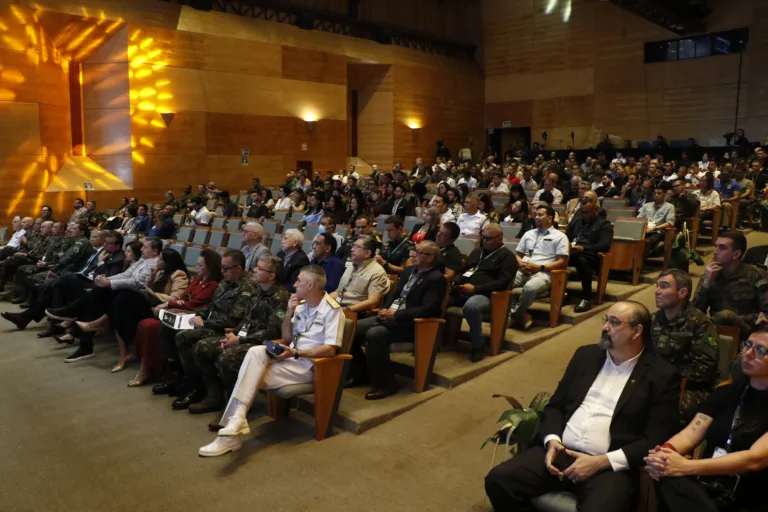 “I Seminário de Segurança e Defesa da Amazônia Oriental no contexto da COP 30”, que vai até esta quarta-feira (7), no Teatro Maria Sylvia Nunes, na Estação das Docas. Foto: Celso Rodrigues