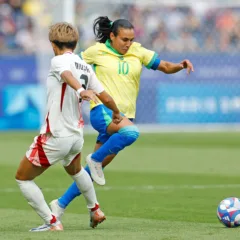 A Seleção Brasileira feminina volta a campo nesta sexta-feira (30) para encarar o Japão em mais um capítulo de uma rivalidade histórica.