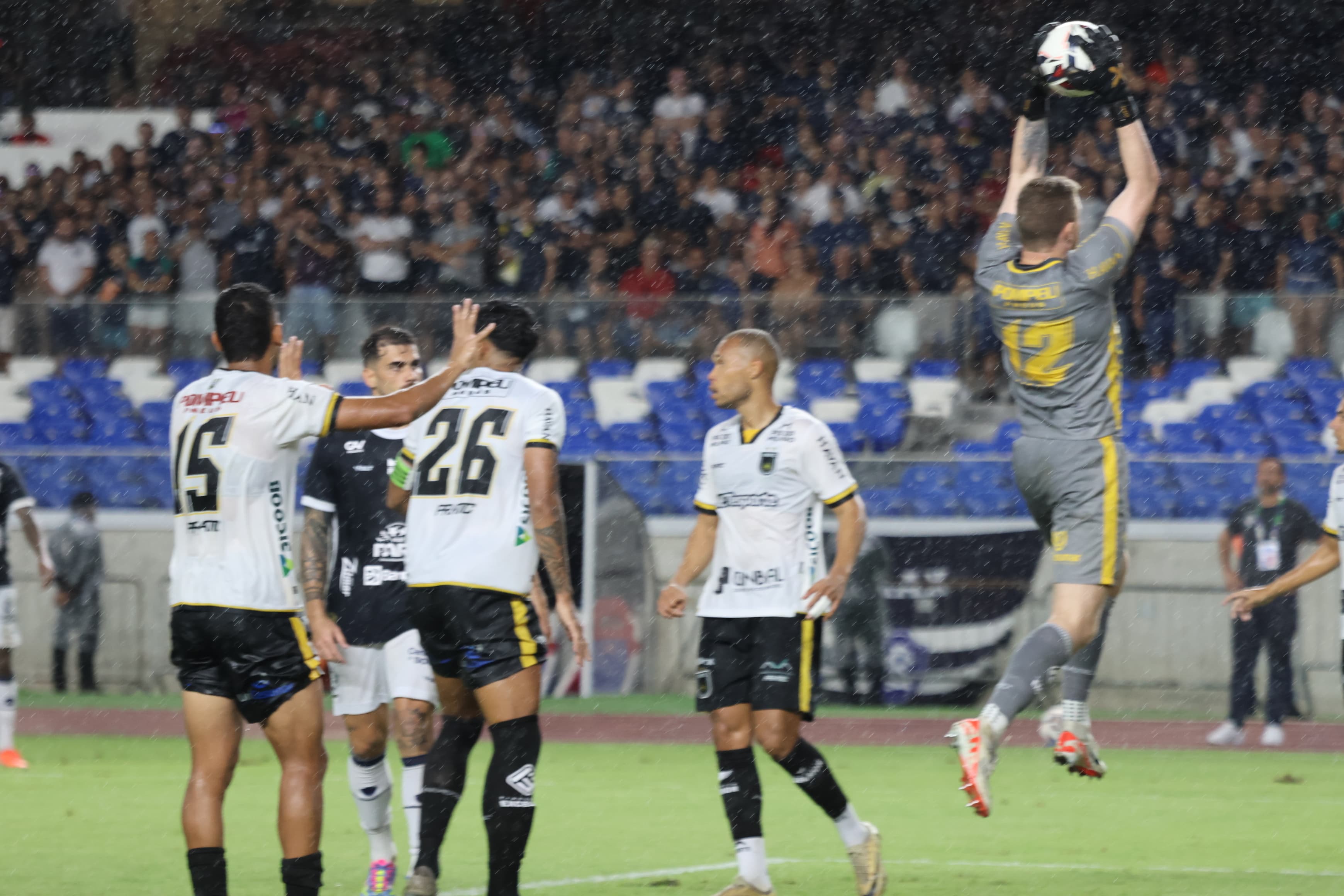 O elenco do Clube do Remo terá uma semana cheia para encarar o CRB-AL na semana que vem, num confronto entre dois times que estão no G4 da Segundona