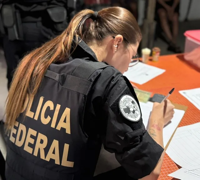O novo concurso da Polícia Federal (PF) está com inscrições abertas até 13 de junho, oferecendo mil vagas.