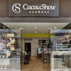 Relatos de funcionários da Cacau Show voltaram a ganhar repercussão nas redes sociais nesta semana.