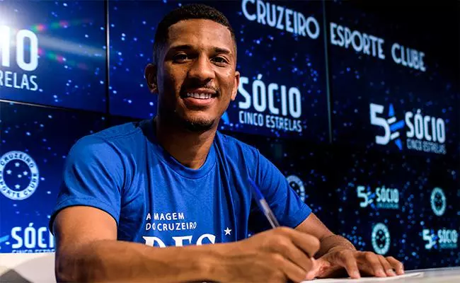 O Remo anunciou a contratação do atacante Matheus Davó, de 25 anos, para a disputa da Série B do Campeonato Brasileiro. O Remo anunciou a contratação do atacante Matheus Davó, de 25 anos, para a disputa da Série B do Campeonato Brasileiro.
