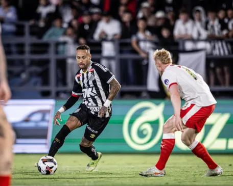 Neymar pode ser titular do Santos contra o Botafogo no domingo, na Vila Belmiro, pela 11ª rodada do Campeonato Brasileiro.