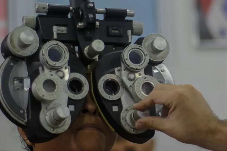Unidade atua na atenção ambulatorial especializada, oferecendo consultas, exames e o acompanhamento inicial para pacientes com doenças oftalmológicas  

