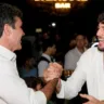 Helder Barbalho e o cantor Nattanzinho, que será uma das atrações do evento junino