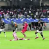 O Vila Nova conquistou uma vitória importante na noite deste sábado (17) ao bater o Athletico-PR e tirou o Remo da vice-liderança.