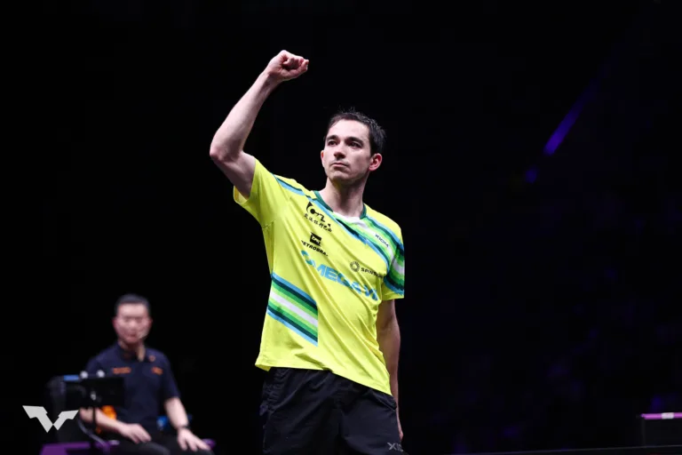 O mesa-tenista Hugo Calderano fez história neste sábado (25) ao se classificar para a final do Campeonato Mundial de Tênis de Mesa