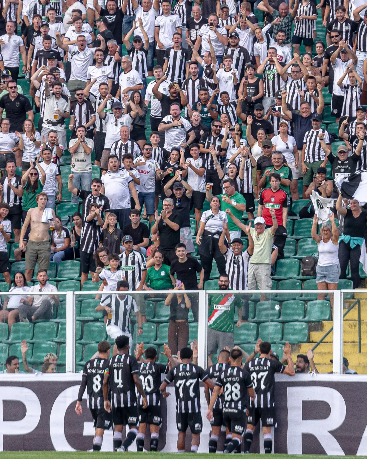 Neste domingo (18), às 19h (horário de Brasília), o Figueirense enfrenta o Ituano no Estádio Orlando Scarpelli, em Florianópolis,