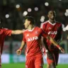 O Internacional superou três pênaltis perdidos e "previsão" de pai do rival para vencer o Maracanã por 3 a 0 nesta quinta-feira (22)