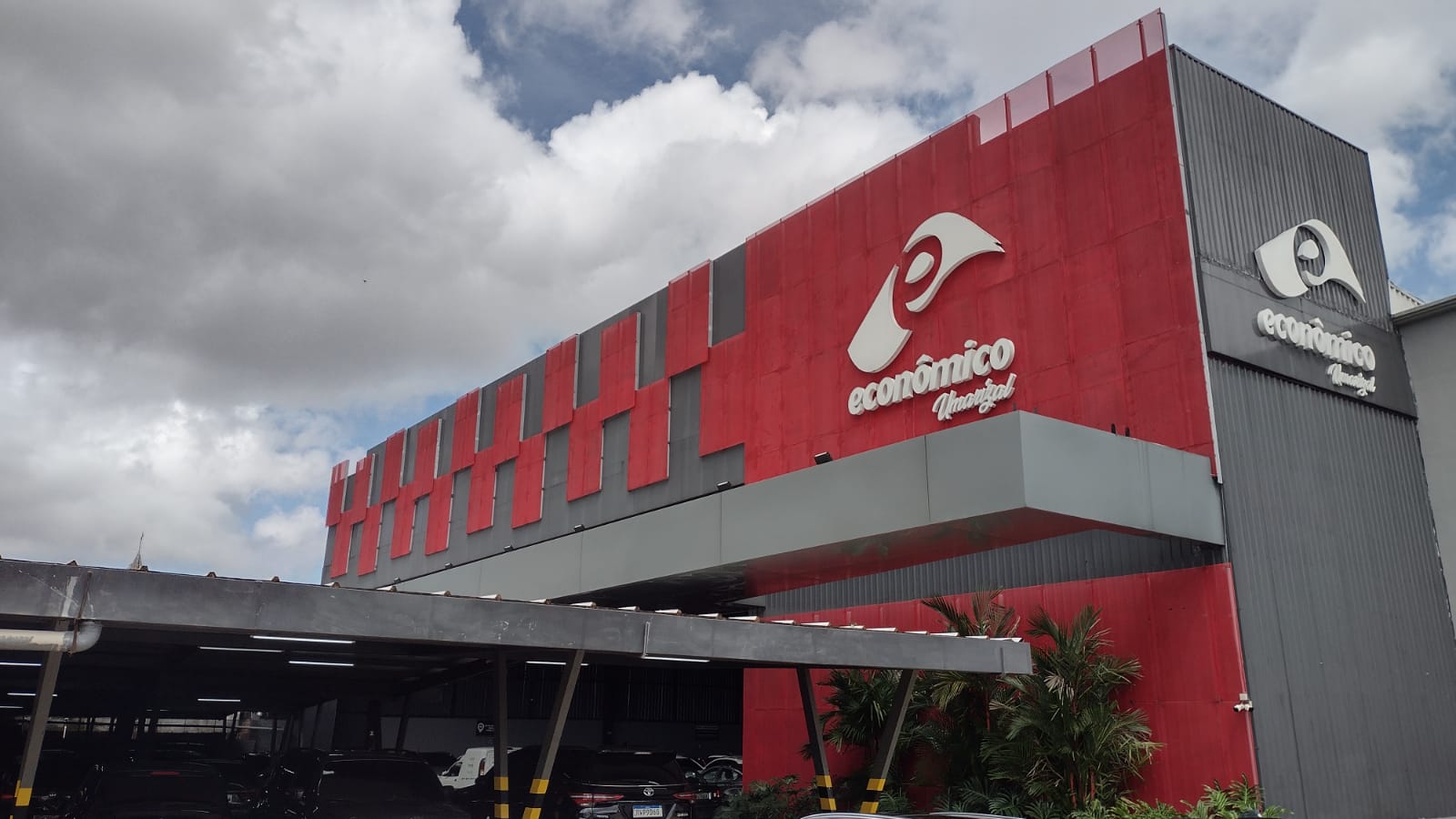 A 16ª Vara do Trabalho de Belém condenou o Supermercado por violar a intimidade e a privacidade de seus empregados.
