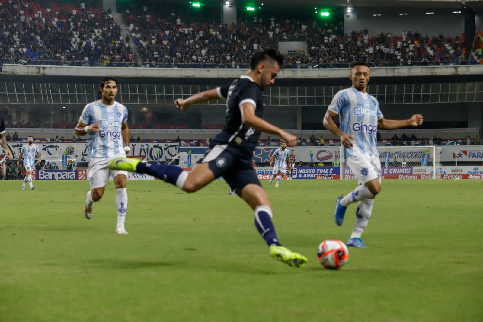 Neste sábado (21), a partir das 18h30 (horário de Brasília), acontece o clássico Re-Pa, válido pela 13ª rodada da Série B, no estádio Mangueirão