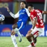 O Cruzeiro deitou e rolou contra o Vila Nova. Foto: Heber Gomes