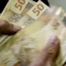 Aposentados do INSS que ganham mais que o mínimo começam a receber 13º