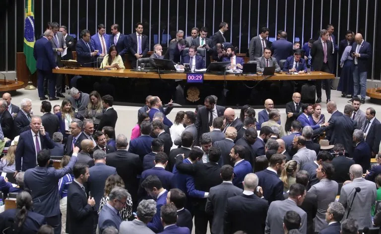 O estado do Pará será um dos principais beneficiados, com o número de cadeiras subindo de 17 para 21 deputados federais a partir das eleições de 2026. O estado do Pará será um dos principais beneficiados, com o número de cadeiras subindo de 17 para 21 deputados federais a partir das eleições de 2026.