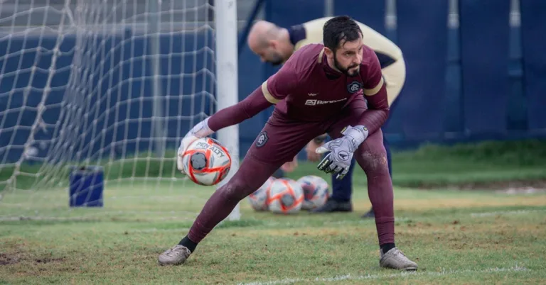 Goleiro remista tem sido um dos principais jogadores do clube na campanha na Série B - Foto: Samara Miranda/Remo