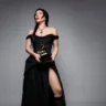 Sobre as areias da praia da Copacabana, o próximo show da cantora Lady Gaga acontece neste sábado (3), no Rio de Janeiro.