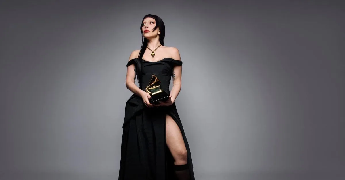 Sobre as areias da praia da Copacabana, o próximo show da cantora Lady Gaga acontece neste sábado (3), no Rio de Janeiro.