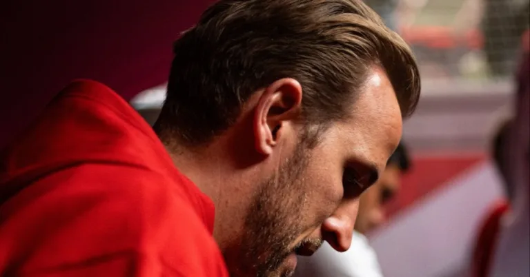 Kane continua sem dar uma volta olímpica. Foto: Divulgação