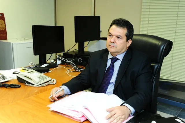 O presidente Lula (PT) escolheu nesta terça-feira (27) Carlos Pires Brandão, do TRF-1 (Tribunal Regional Federal da 1ª Região). Foto: Divulgação O presidente Lula (PT) escolheu nesta terça-feira (27) Carlos Pires Brandão, do TRF-1 (Tribunal Regional Federal da 1ª Região). Foto: Divulgação
