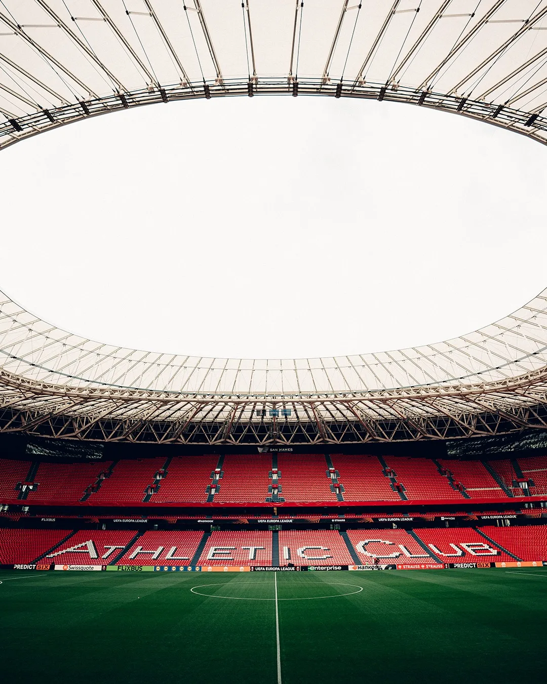 Athletic Bilbao e Manchester United se enfrentam no jogo de ida da semifinal da Liga Europa 2024/25 Athletic Bilbao e Manchester United se enfrentam no jogo de ida da semifinal da Liga Europa 2024/25