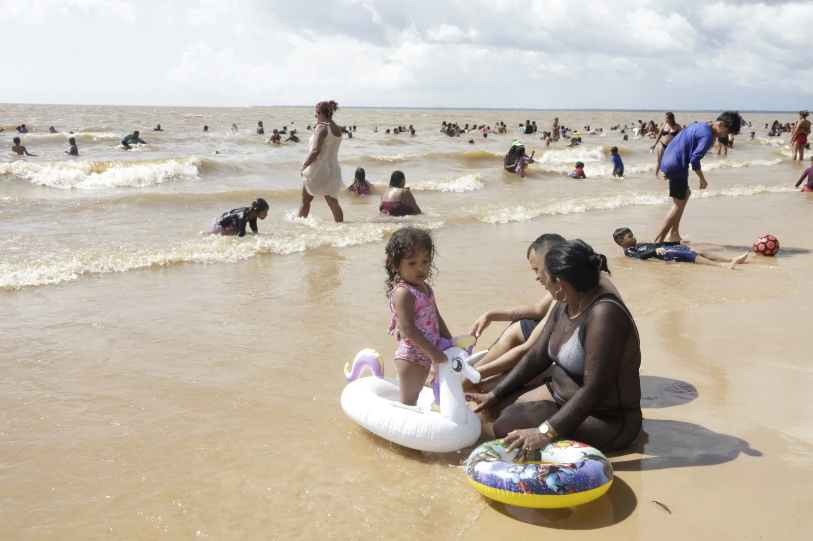 Praia de Outeiro. Foto: Ricardo Amanajás/Diário do Pará