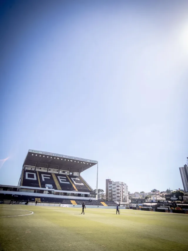 Operário-PR e América-MG se enfrentam neste domingo (4), às 20h30 (horário de Brasília), no Estádio Germano Krüger,