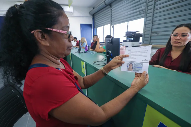 Para mais informações, os interessados devem procurar os postos de atendimento nos horários indicados. Foto: Jader Paes / Secom