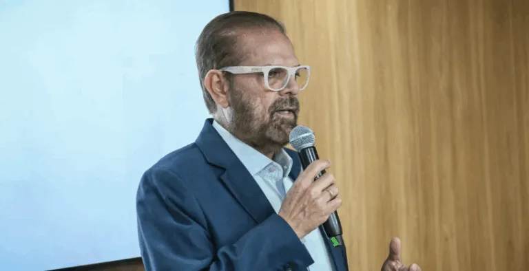 Manifesto critica a atual gestão da Confederação Brasileira de Futebol (CBF) e anunciou apoio à candidatura de Reinaldo Carneiro Bastos.