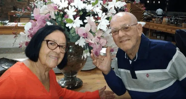 Um casal que viveu junto por quase oito décadas morreu no mesmo dia. Odileta e Paschoal estiveram juntos por 77 anos.