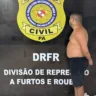 A identificação do suspeito foi possível graças à análise de imagens de câmeras de segurança, que revelaram o modelo e a placa do veículo utilizado no crime.