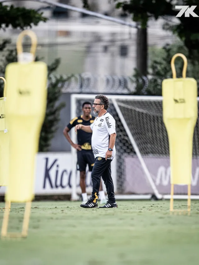 Cléber Xavier, ex-auxiliar de Tite, é o novo técnico do Peixe. Foto: Santos FC