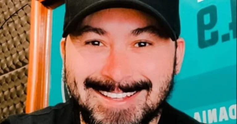 Na manhã desta terça-feira (27), o promotor de eventos e Dj Luisinho Costa foi executado a tiros dentro da Rádio Comunitária Guarany Fm, em Abaetetuba