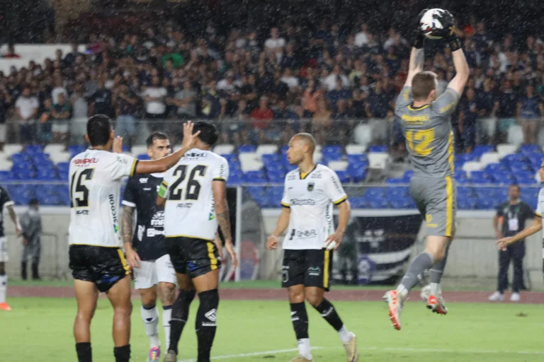 O elenco do Clube do Remo terá uma semana cheia para encarar o CRB-AL na semana que vem, num confronto entre dois times que estão no G4 da Segundona