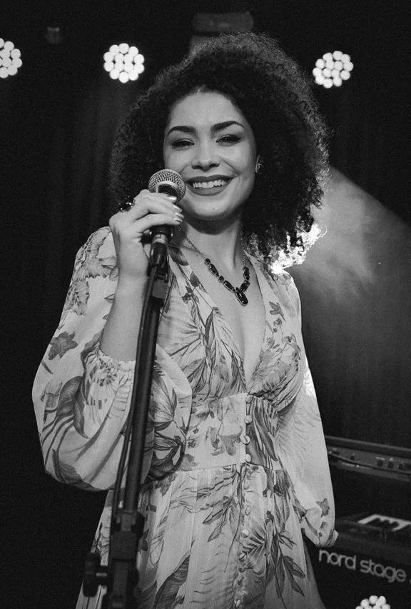 De hoje a sábado, Carol Ferreira cantará “Amor em todos os Tons”, no Festival Musical do restaurante Famiglia D’Italia, no mix do Boulevard. 