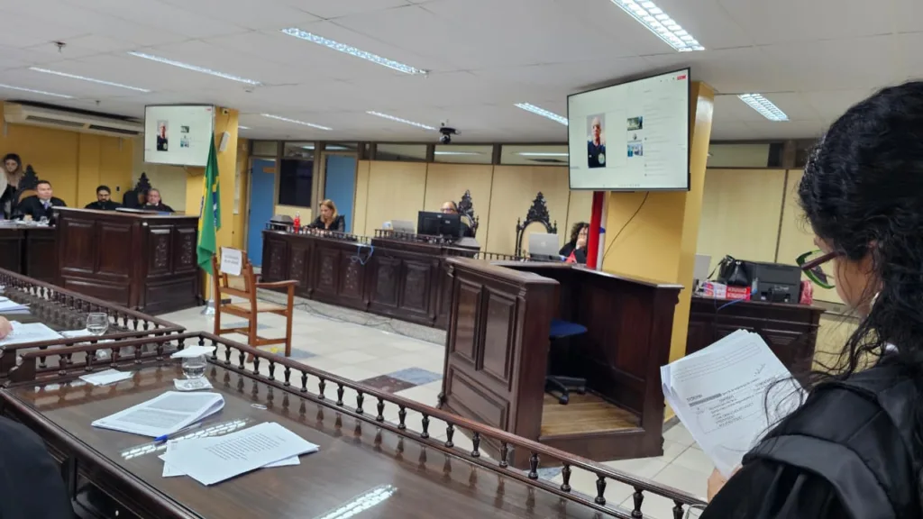 O júri popular que julga 14 acusados de participação na chacina no Centro de Recuperação de Redenção, no sudeste do Pará, chega nesta quarta-feira (21) ao seu terceiro dia de sessão