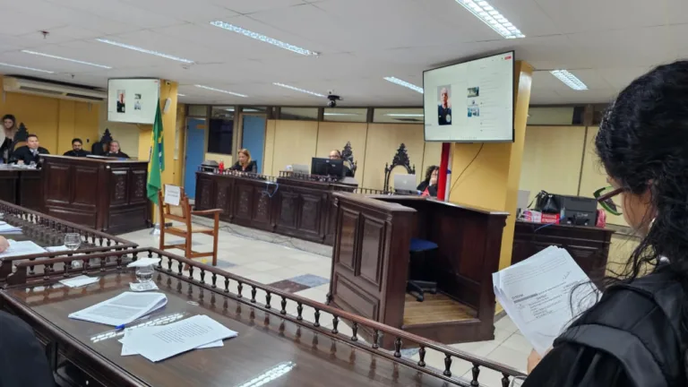 O júri popular que julga 14 acusados de participação na chacina no Centro de Recuperação de Redenção, no sudeste do Pará, chega nesta quarta-feira (21) ao seu terceiro dia de sessão